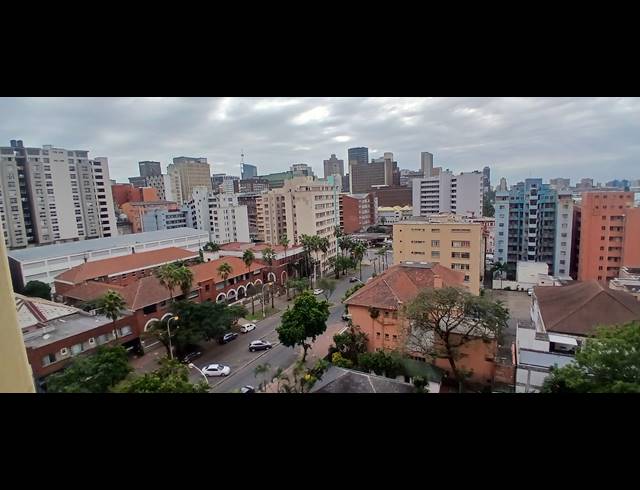 2 BEDROOM APARTMENT FOR SALE IN DURBAN CENTRAL